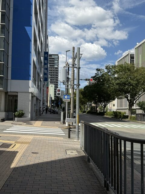 一つ目の信号までの道順